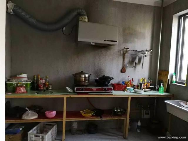 绿地21城C区 普通住宅2厅 简单装修