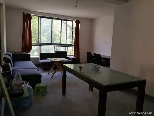 绿地21城C区 普通住宅2厅 简单装修